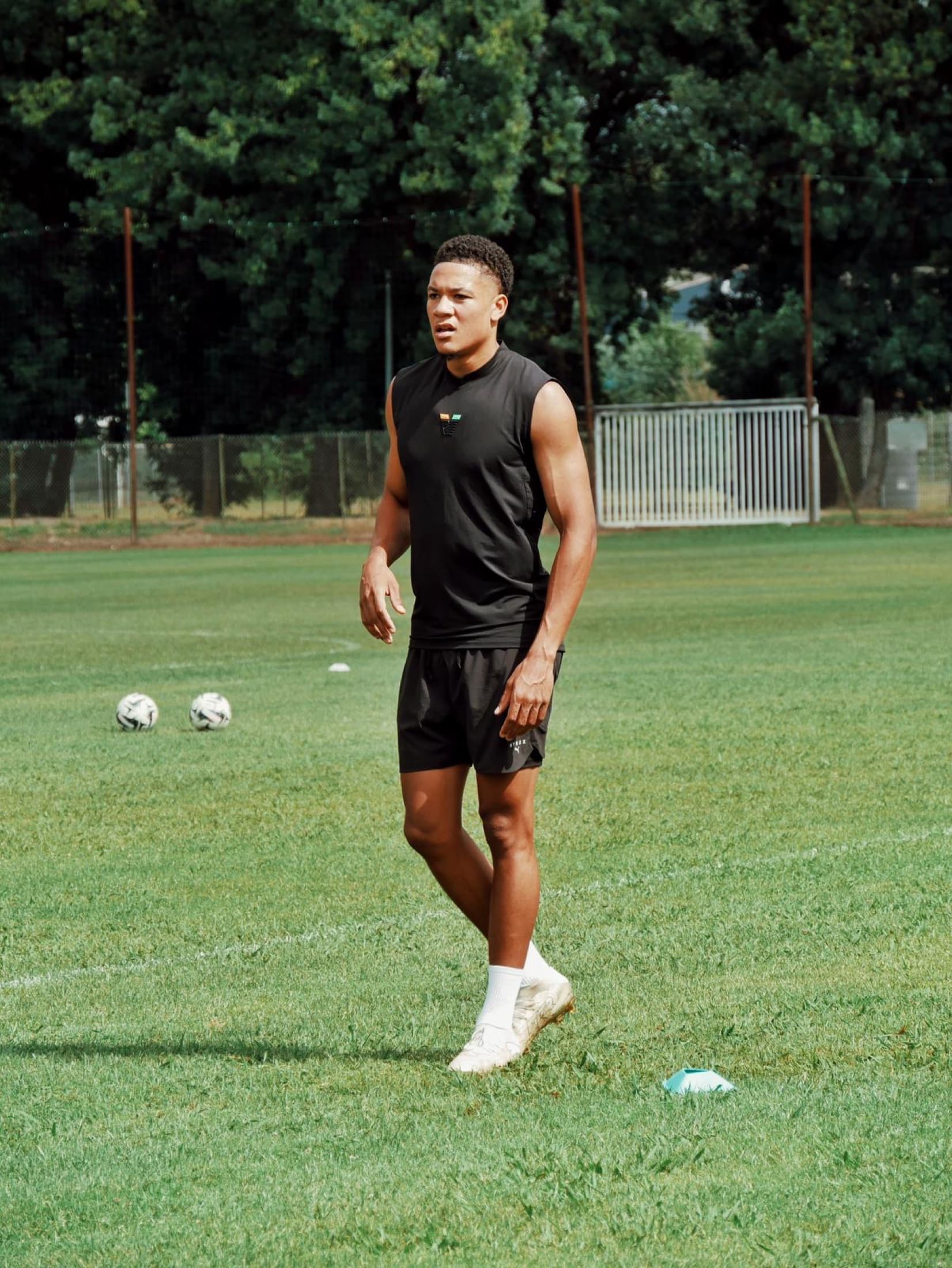Jeune joueur à l'entraînement, programme Academy